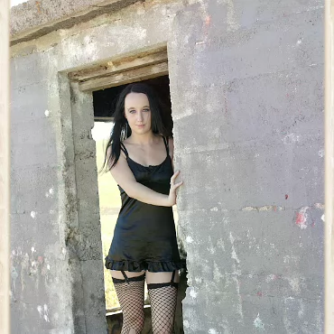 Heather Brown - Part 2 Our 2nd shoot together worked perfectly. Heather wanted to shoot at the